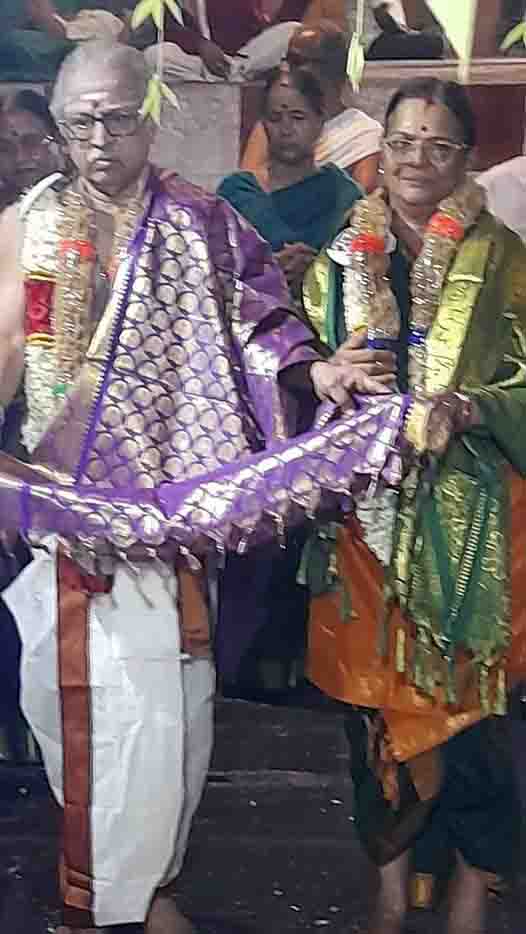 சிதம்பர ரகசியம்! - Dhinasari Tamil டாக்டர் பாஸ்கரன் தம்பதி (சிதம்பரம் கோயிலில்)