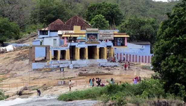 சொரிமுத்து ஐயனார் கோயில் ஆடி அமாவாசை விழா துவக்கம்.. - Dhinasari Tamil
