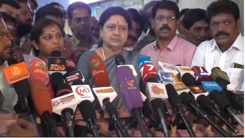 பசும்பொன்னுக்கு ரெண்டு வருசமா வராத எடப்பாடி இப்ப வராறே! - சசிகலா சொன்ன பதில் என்ன தெரியுமா!? - Dhinasari Tamil