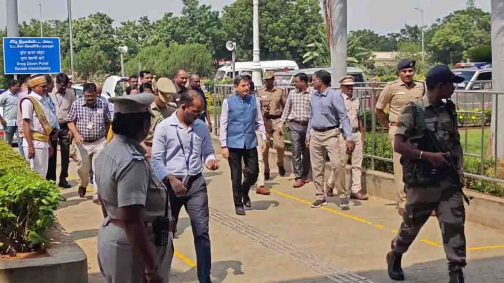 மதுரை பட்டமளிப்பு விழாவில் ஆளுநர் ஆர்.என்.ரவி; பலத்த பாதுகாப்பு ஏற்பாடுகள்! - Dhinasari Tamil
