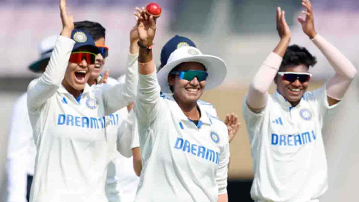 மகளிர் டெஸ்ட் போட்டி: தென் ஆப்பிரிக்க அணிக்கு எதிராக இந்திய அணி அபார வெற்றி!