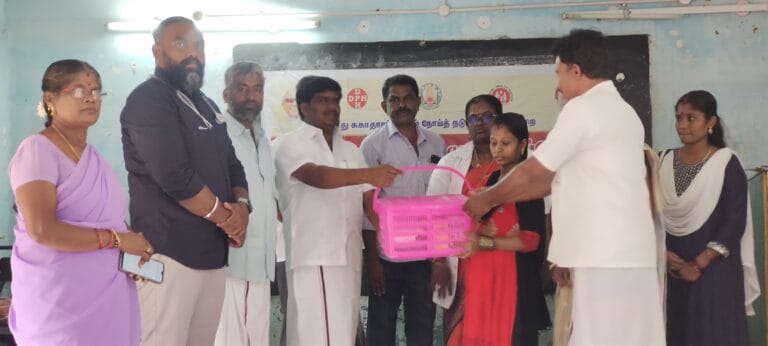 செங்கோட்டை அருகே உள்ள ஆய்க்குடி பேரூராடசியில் வரும் காப்போம் மருத்துவ முகாம்