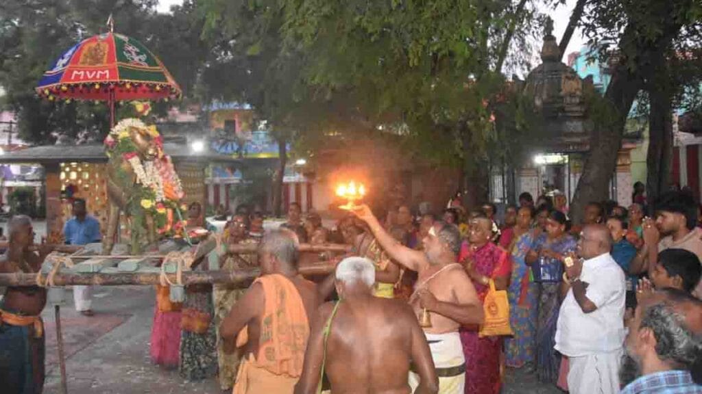 pradosha vazhipadu in madurai temples - 2026