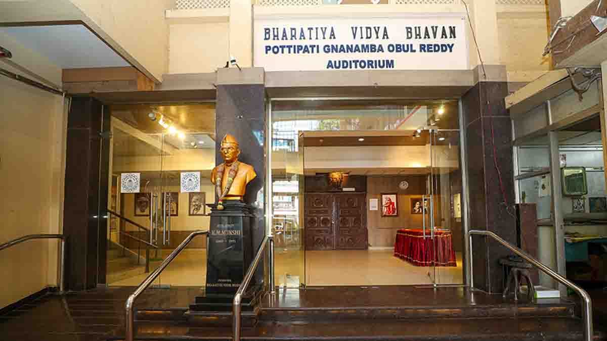 A Symphony of Saris and Sambars: Chennai’s Margazhi Grand Spectacle