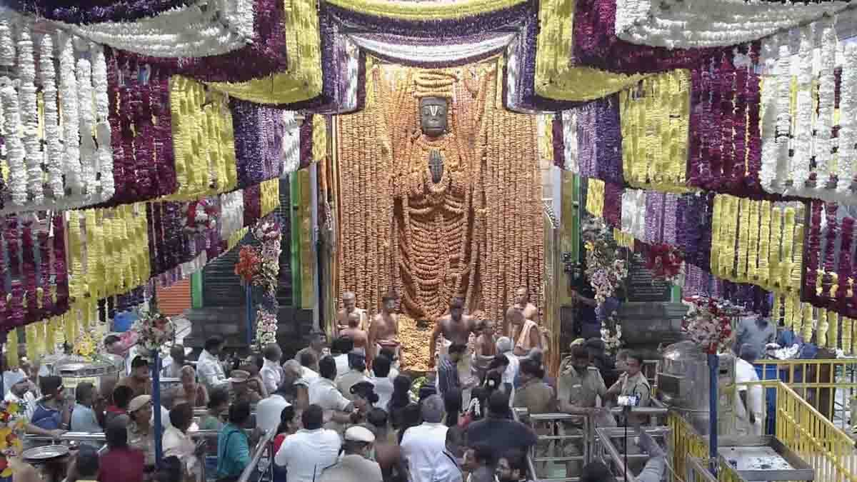 namakkal anjaneyar 1 lakh vada - 2026
