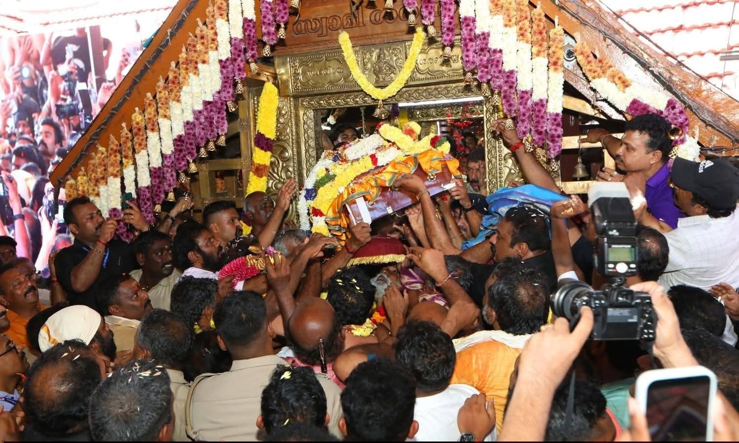 சபரிமலையில் 14-ந்தேதி மகர சங்கிரம பூஜை பகல் 3.8மணிக்கு.. 1 - 2026 1001182383 - 2026