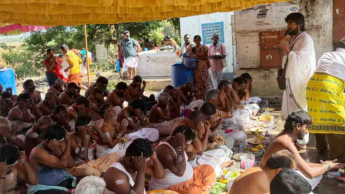 adi amavasai tharpanam in vaigai river - 2026