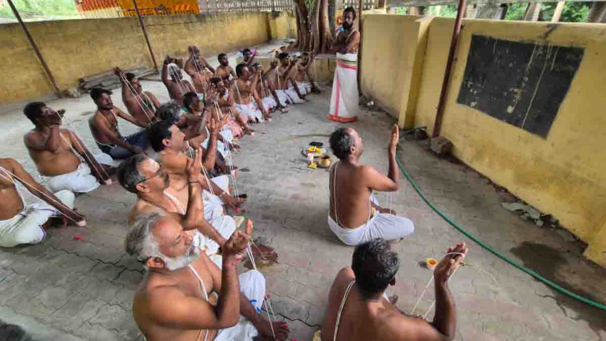 sengottai vishwaakarma poonal avani avittam - 2026